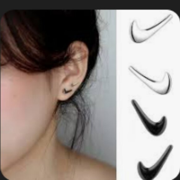 NIKE: 2 pair Swoosh stud earrings - Picture 3 of 5